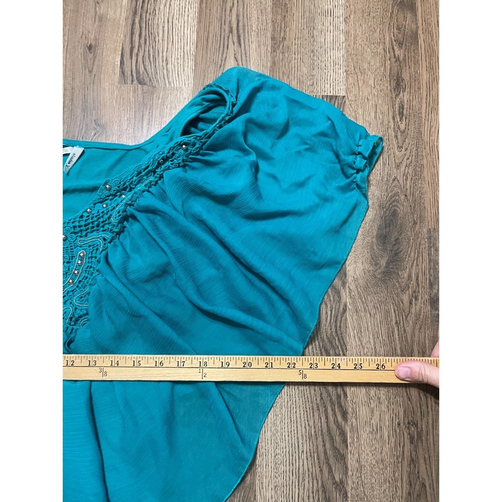 Studio Y Blouse, Women's Size Medium, Green, Beads, Short Sleeve - Picture 6 of 10